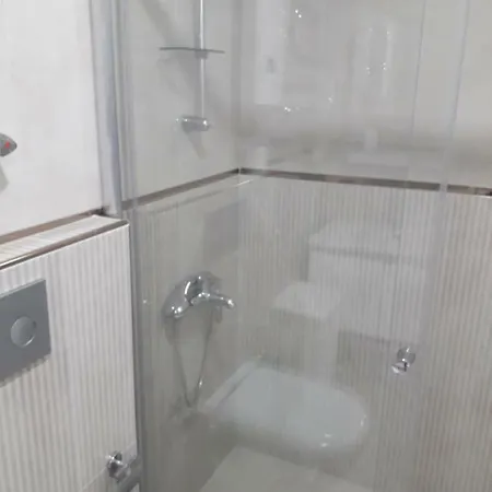Apartament Lory Queen Rezidans *